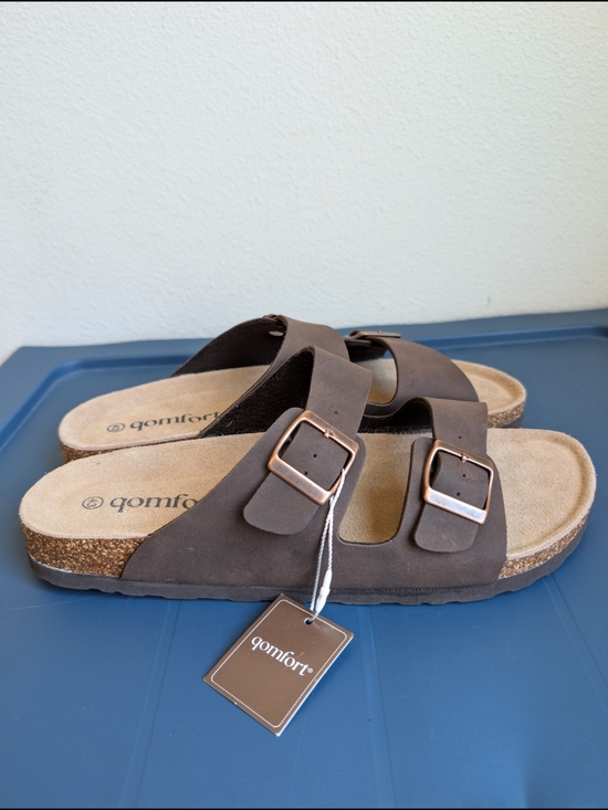 qcomfort Shoes - NWT qcomfort Brown Double-Buckle Slide Sandal Women's Size 10.5